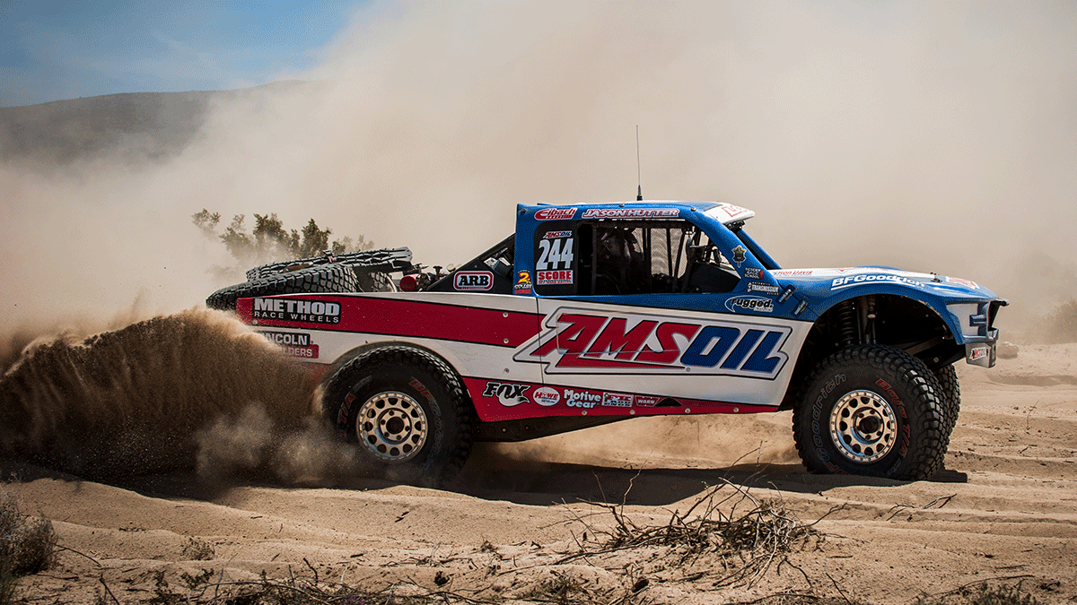 Racing Oil vs. Regular Oil: What’s the Difference?