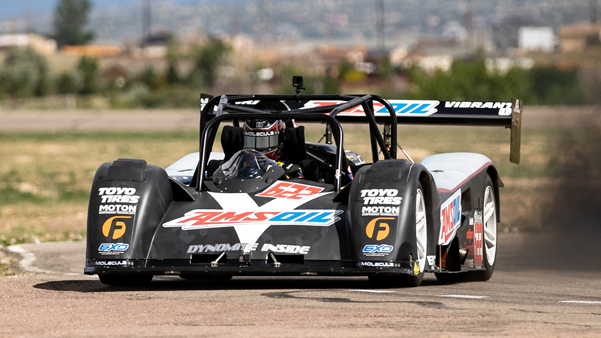 DOMINATOR® Synthetic Racing Oil Wins Races